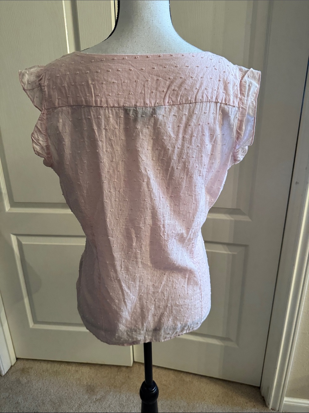 Light Pink Ruffled Button-Front Top - Size Large - Picture 4 of 10